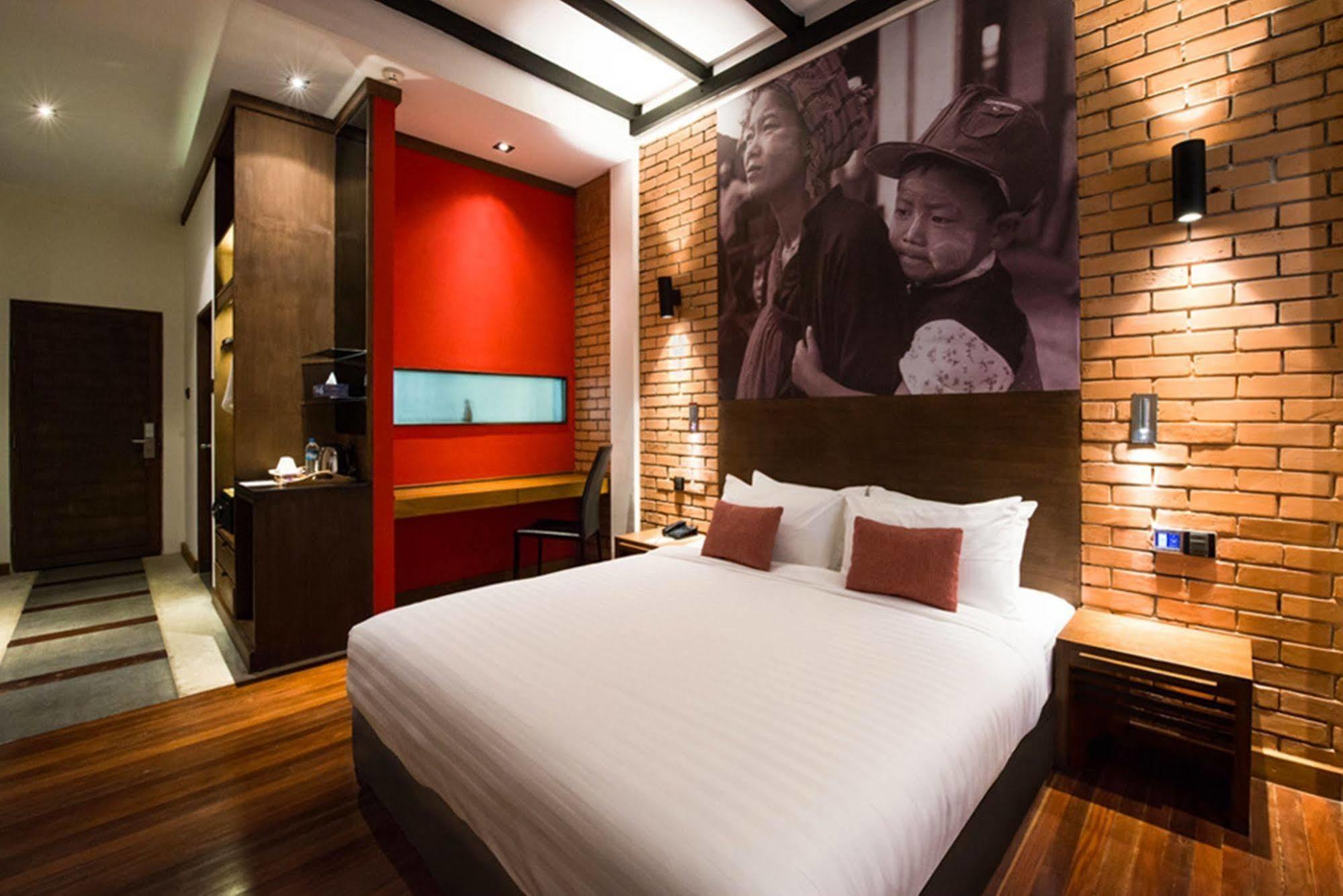 The Loft Hotel Downtown Yangon Exterior foto